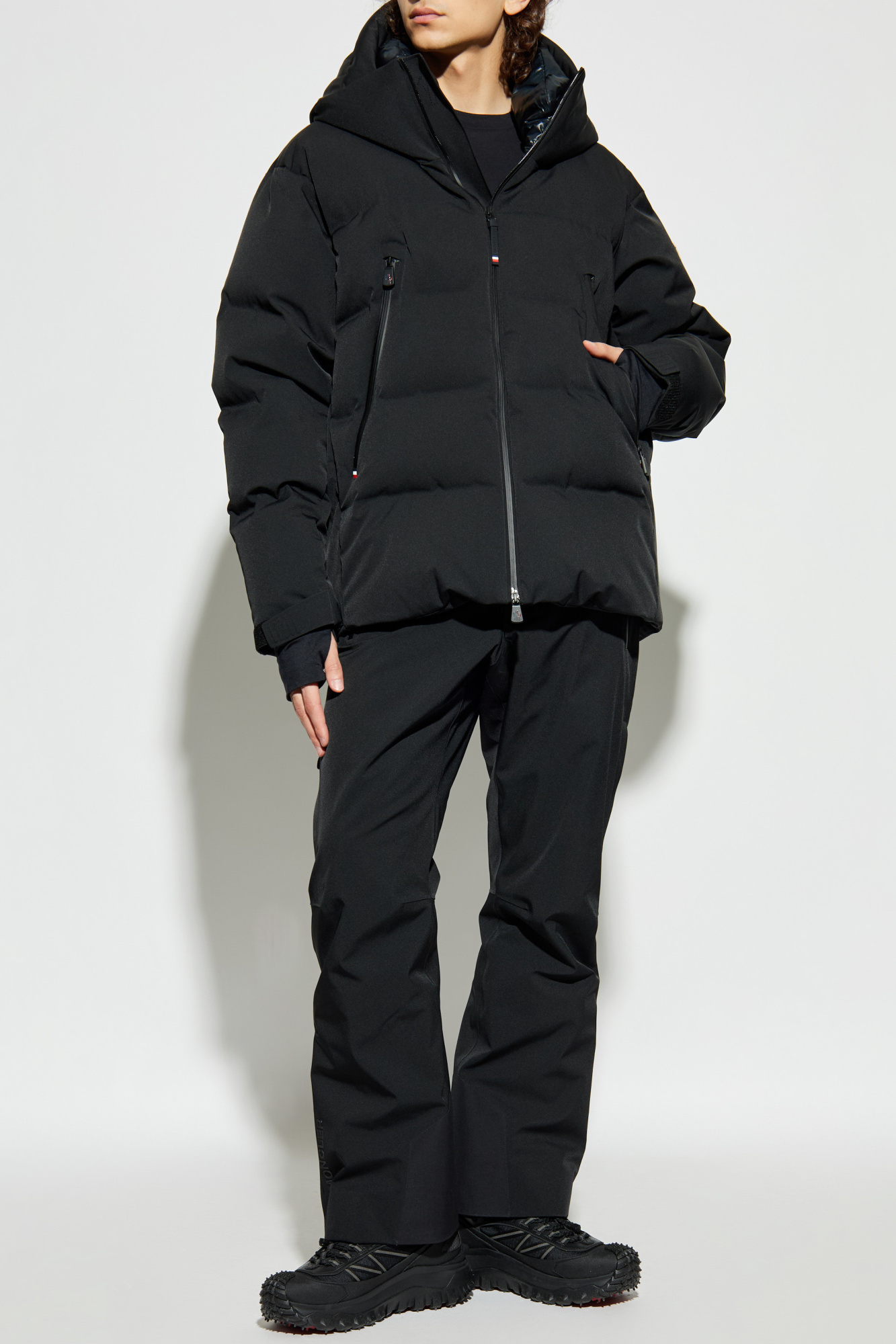 MONCLER GRENOBLE フード付きジャケット 黒 Moncler Grenoble MONCLER GRENOBLE PERFORMANCE & STYLE
